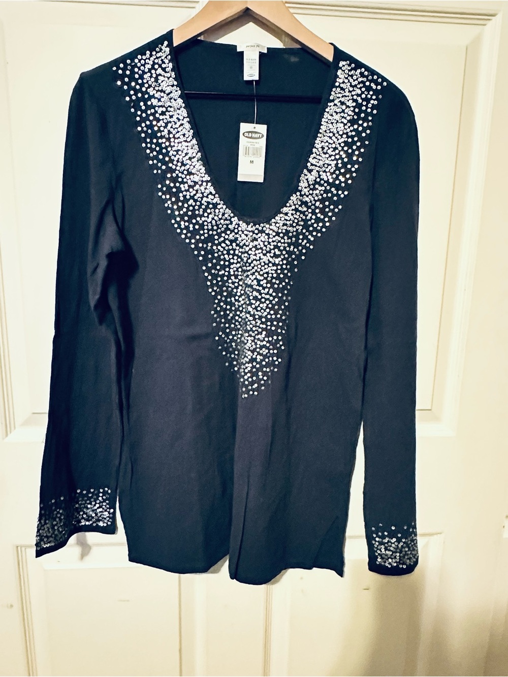 Old Navy | Top | Old Navy Long Sleeve V-Neck Top with Sequins Accents